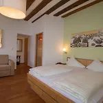 Ξενοδοχείο Munde 4*