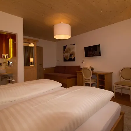 Munde Hotel