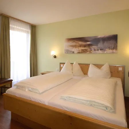 Munde Hotel